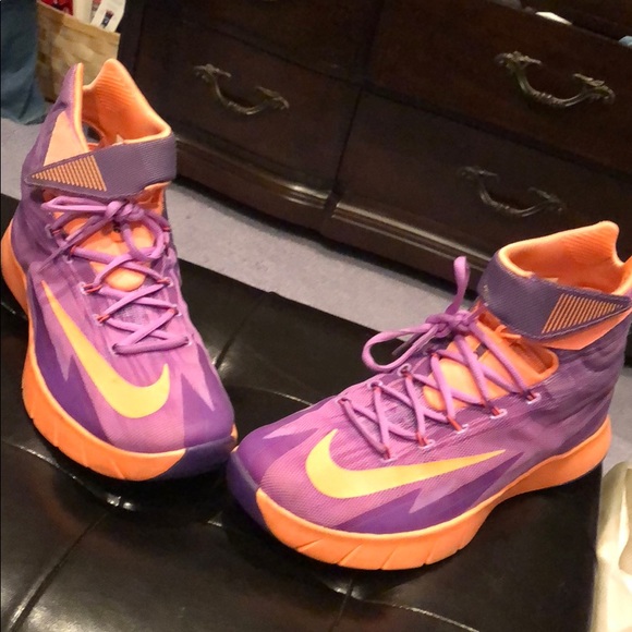 Nike ZOOM!! Basketball sneaker - Picture 3 of 5